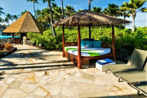 Hilton Waikoloa Village 2018 10 Kona Pool Cabanas 10 scaled