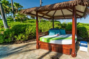 Hilton Waikoloa Village 2018 10 Kona Pool Cabanas 8 scaled